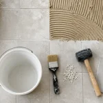 Colle carrelage sur carrelage : mortier-colle et pose sur ancien carrelage
